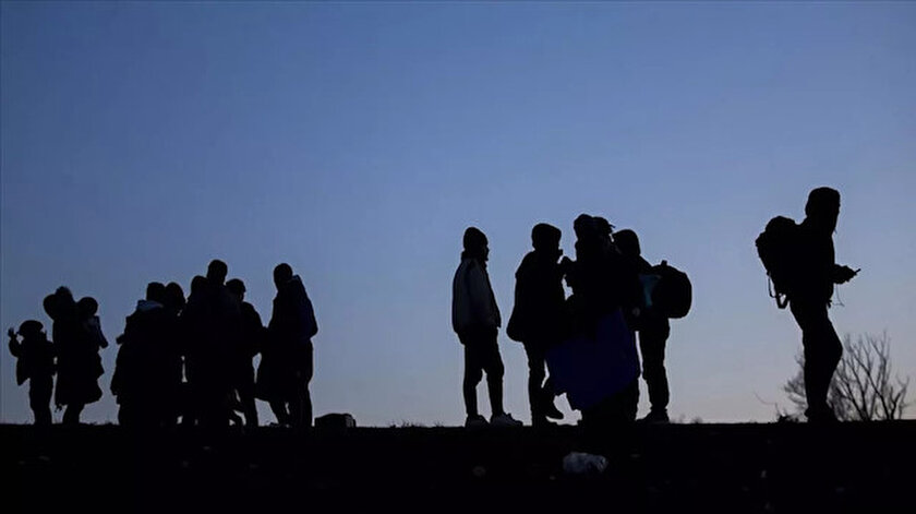 6 Günde 2 bin 321 Düzensiz Göçmen Sınır Dışı Edildi