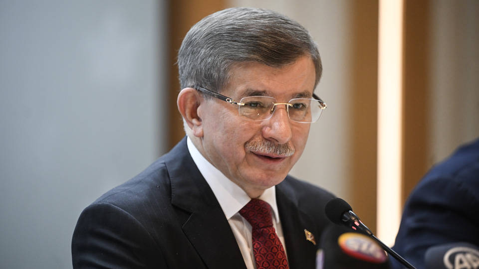 Davutoğlu’ndan üç partiye çağrı: ‘Birlikte grup kurmak bir zarurettir’