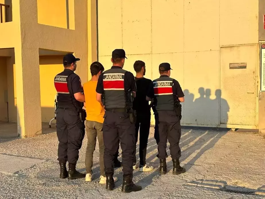 Hapis cezası bulunan 22 kişi yakalandı