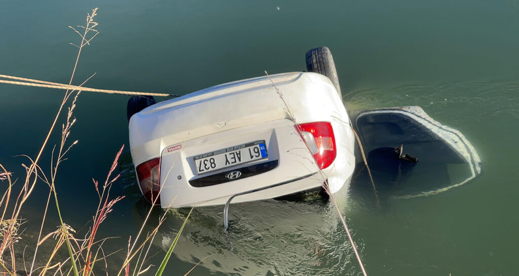 Osmaniye’de otomobil sulama kanalına uçtu: 2 ölü, 1 yaralı