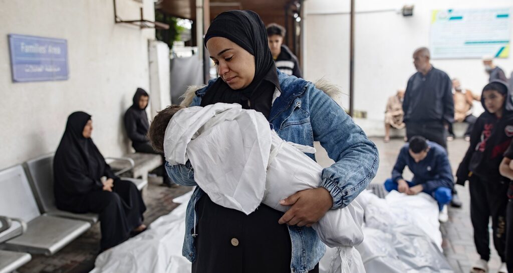 Gazze’de can kaybı 43 bin 799’a yükseldi