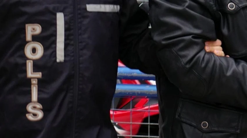 Kırıkkale’de polis ekiplerince hırsızlık suçundan aranan hükümlü yakalandı