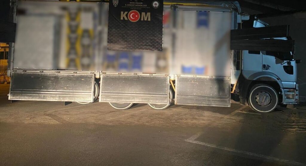 Sivas’ta 3 milyon liralık kaçak makaron yakalandı!