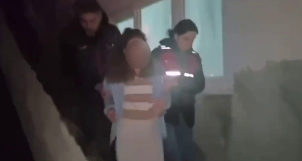 53 yıl hapis cezası olan kadın yakalandı!