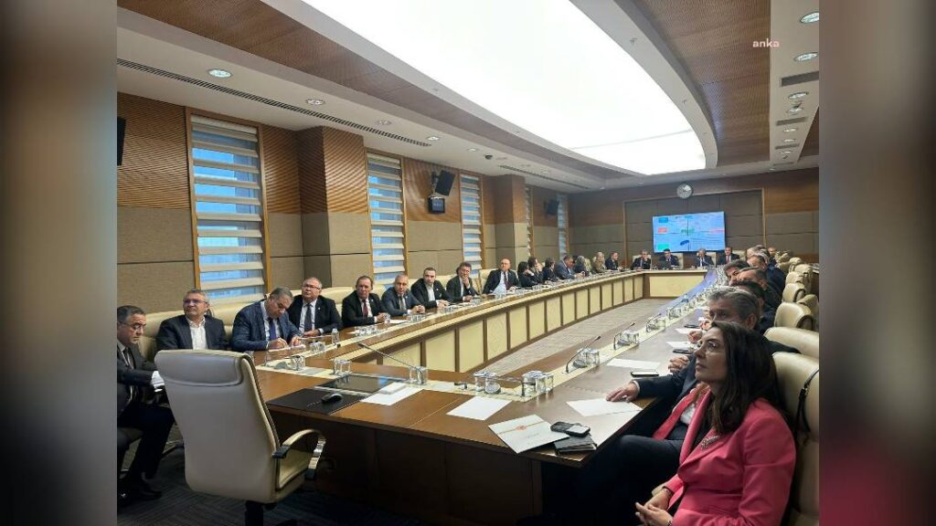 CHP’den milletvekillerine Suriye gündemi hakkında bilgilendirme 