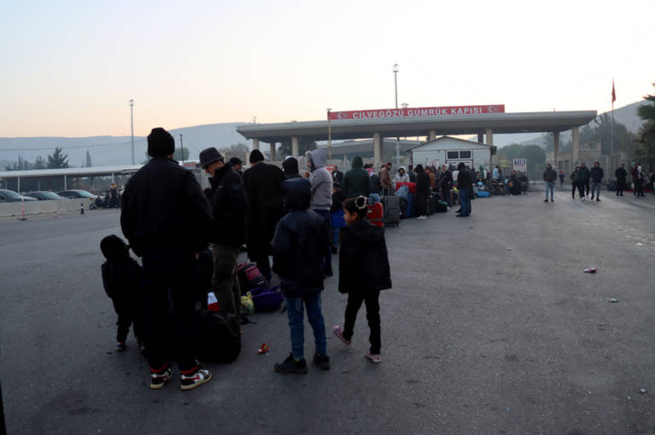 Esed Rejiminin devrilmesinin ardından Suriyeliler ülkelerine dönüyor