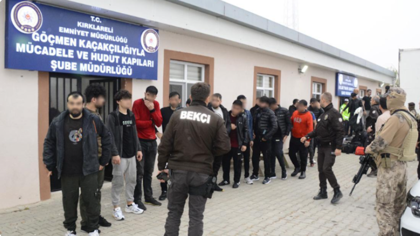 Kırklareli’nde 15 düzensiz göçmen yakalandı