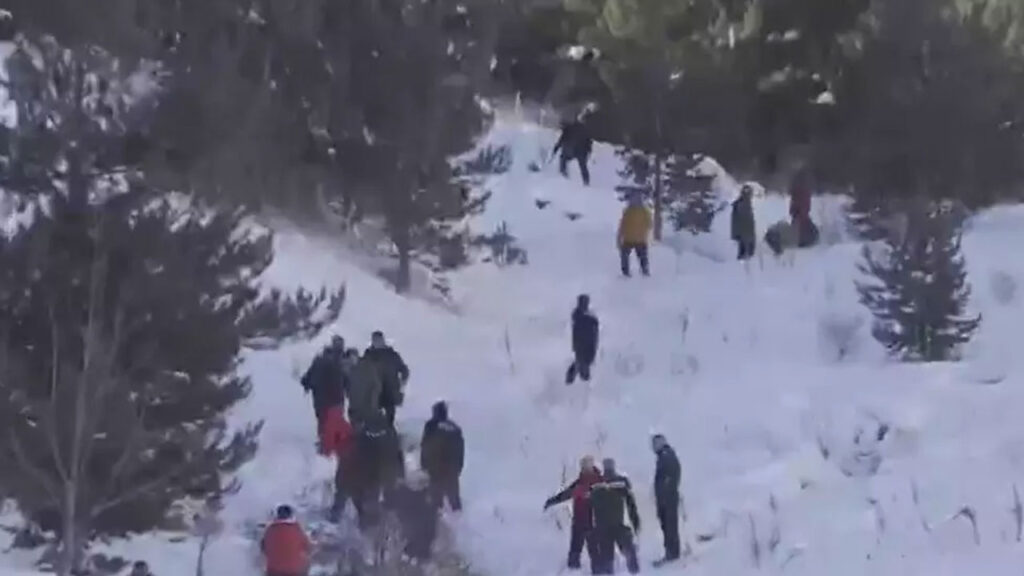 Erzurum Palandöken’de çığ düştü: 1 işi hayatını kaybetti