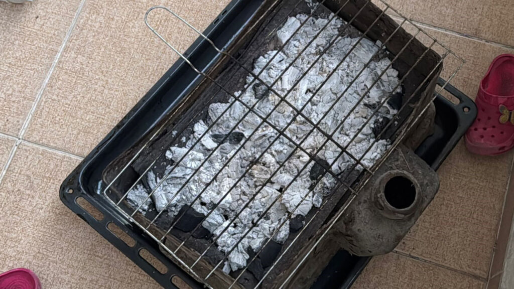 Kocaeli’de mangal kömüründen zehirlenen aile ölümden döndü