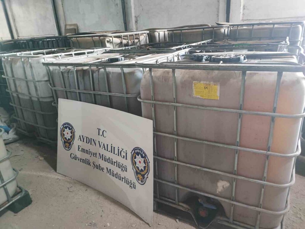 Aydın’da 2 araçta toplam 2 bin 940 litre tağşiş yağ ele geçirildi