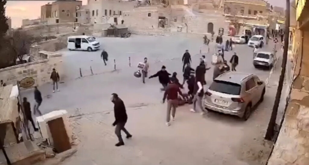 Mardin’de esnaf kavgası: 2 yaralı!