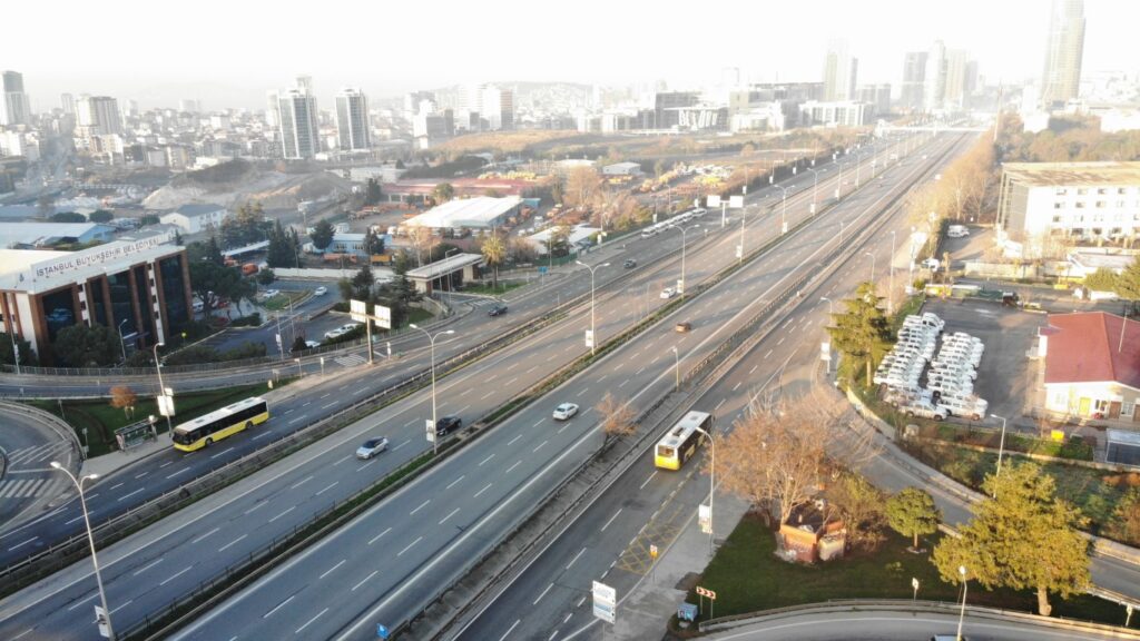 Yeni yılın ilk sabahında İstanbul’da trafik sessizliği