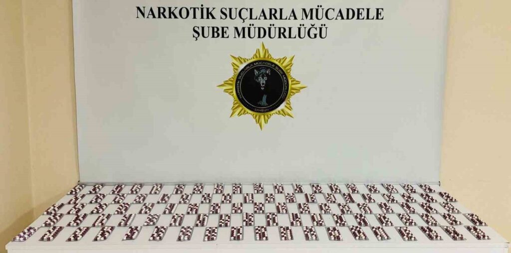 Bin 500 adet sentetik ecza ele geçirildi