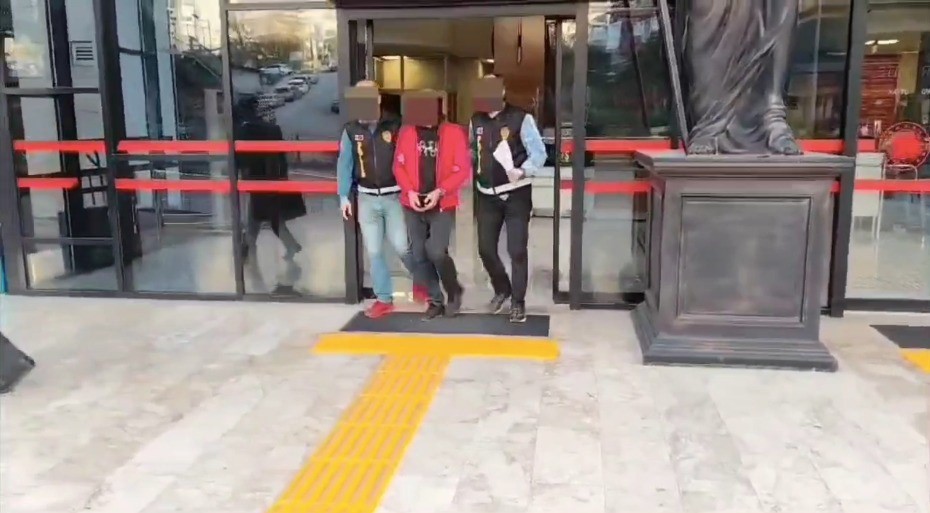 Firari yakalandı: 49 yıl 6 ay kesinleşmiş hapis cezasıyla aranıyordu