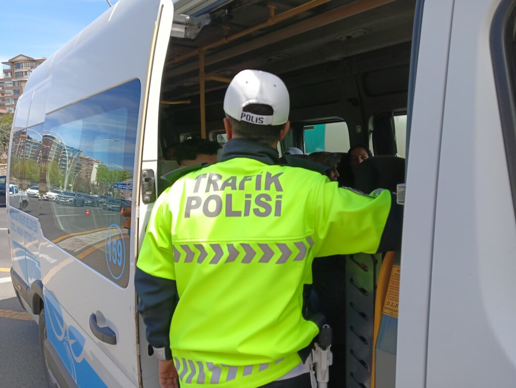 Trafik cezaları arttı! İşte yeni tutarlar…