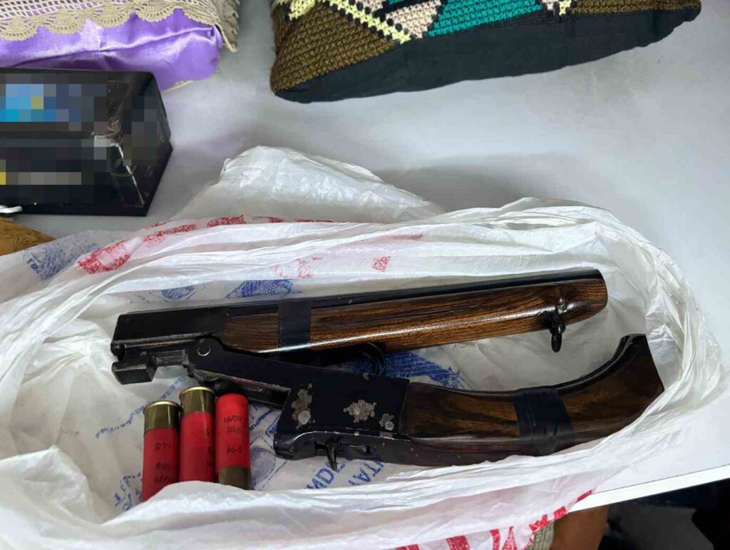 Osmaniye’de ruhsatsız silah operasyonu: 8 kişi gözaltına alındı