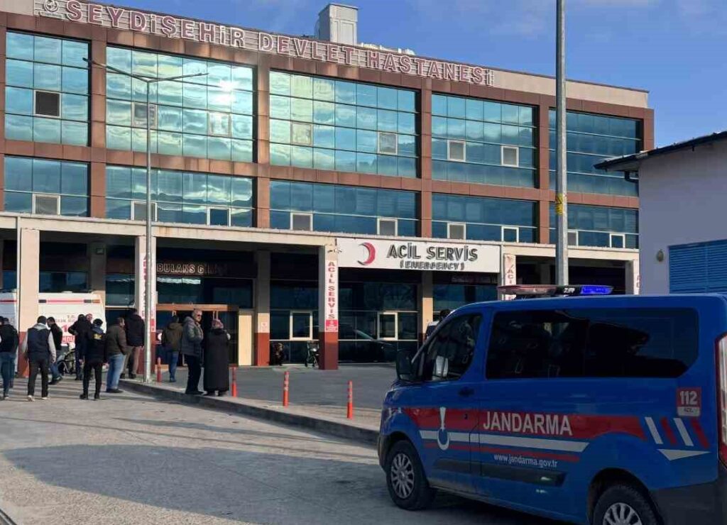 5 yaşındaki çocuk minibüsün altında kaldı: Hayatını kaybetti!