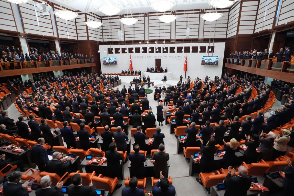 TBMM gündemi yeni haftada da yoğun mesaide