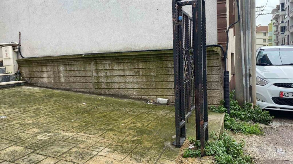 Kan donduran olay: 25 günlük bebek sokağa terk edildi!