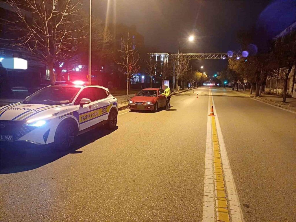 Eskişehir’de trafik denetimi: 61 sürücü Alkollü yakalandı