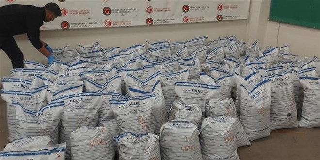 Habur Gümrük Kapısı’nda 370 kilogram uyuşturucu yakalandı