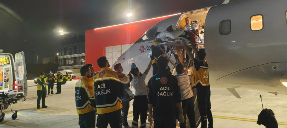 Kuzey Makedonya’daki yaralılar Türkiye’ye getirildi 