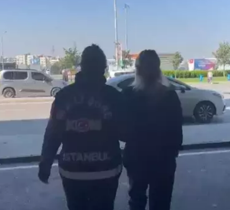 İBB soruşturması derinleşiyor! O isim havaalanında gözaltına alındı 