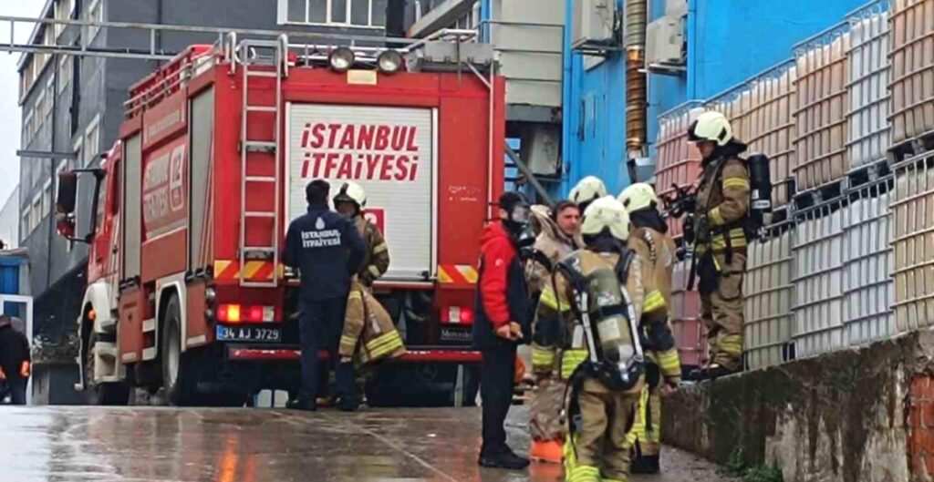 Tuzla’da kimyasal madde sızıntı nedeniyle fabrikada çalışan işçiler tahliye edildi!