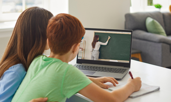 Evde eğitim hizmetiyle sağlık sorunu olan öğrencilere akademik destek