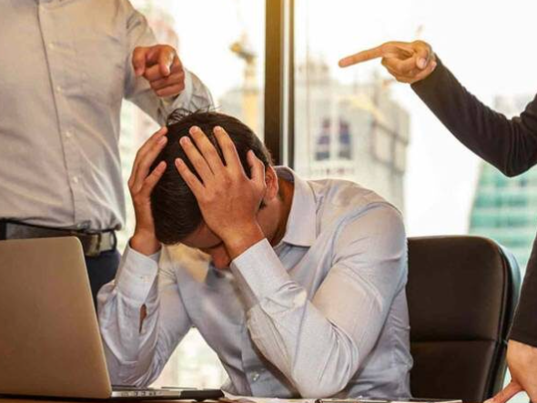 İş tanımı dışında görev verilmesi işçiye fesih hakkı doğurur!