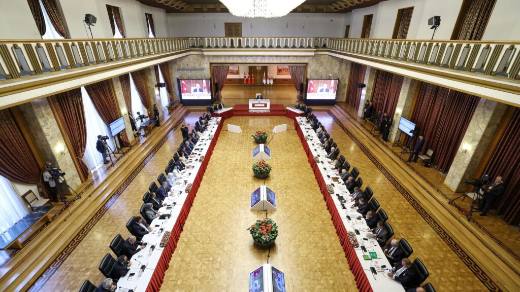 “Terörsüz Türkiye” komisyonu toplandı