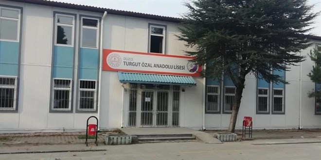 Lisede Tartışmalı Kural Listesi: Valilik Soruşturma Başlattı