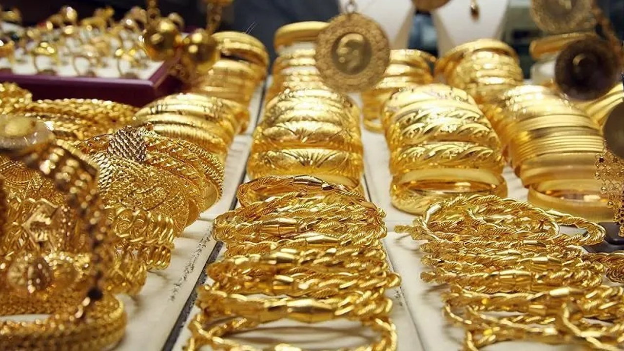 Altında Şubat finali rekorla geldi: Gram altın 7.400 TL eşiğini aştı!