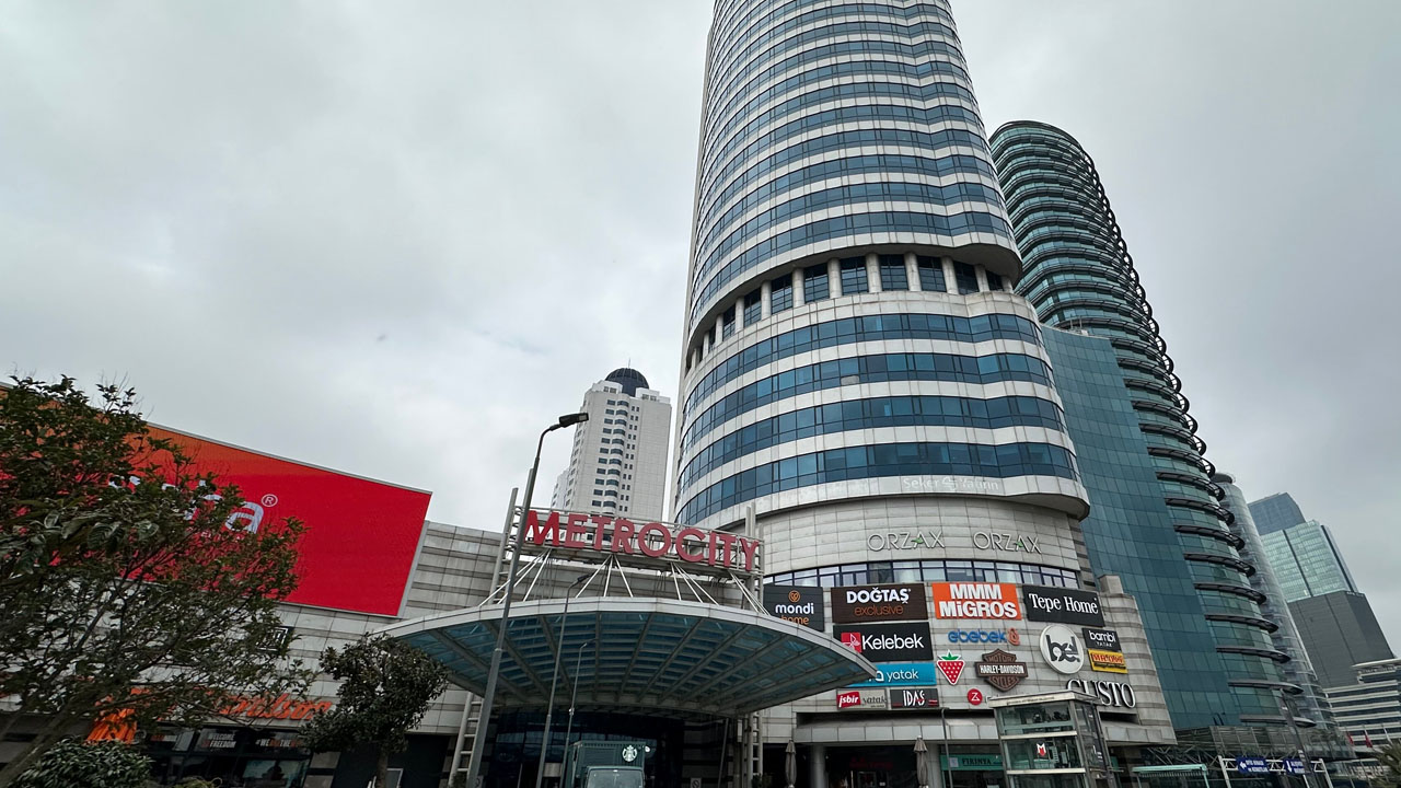 İstanbul Şişli’de Metrocity A Blok ofisi mahkemeden satışta: Fiyat 165 milyon TL