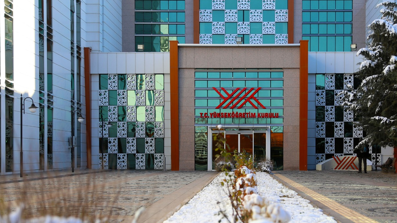 YÖK’ten üniversite kontenjanlarına “Neşter”: Hukuk ve öğretmenlikte büyük azalma!