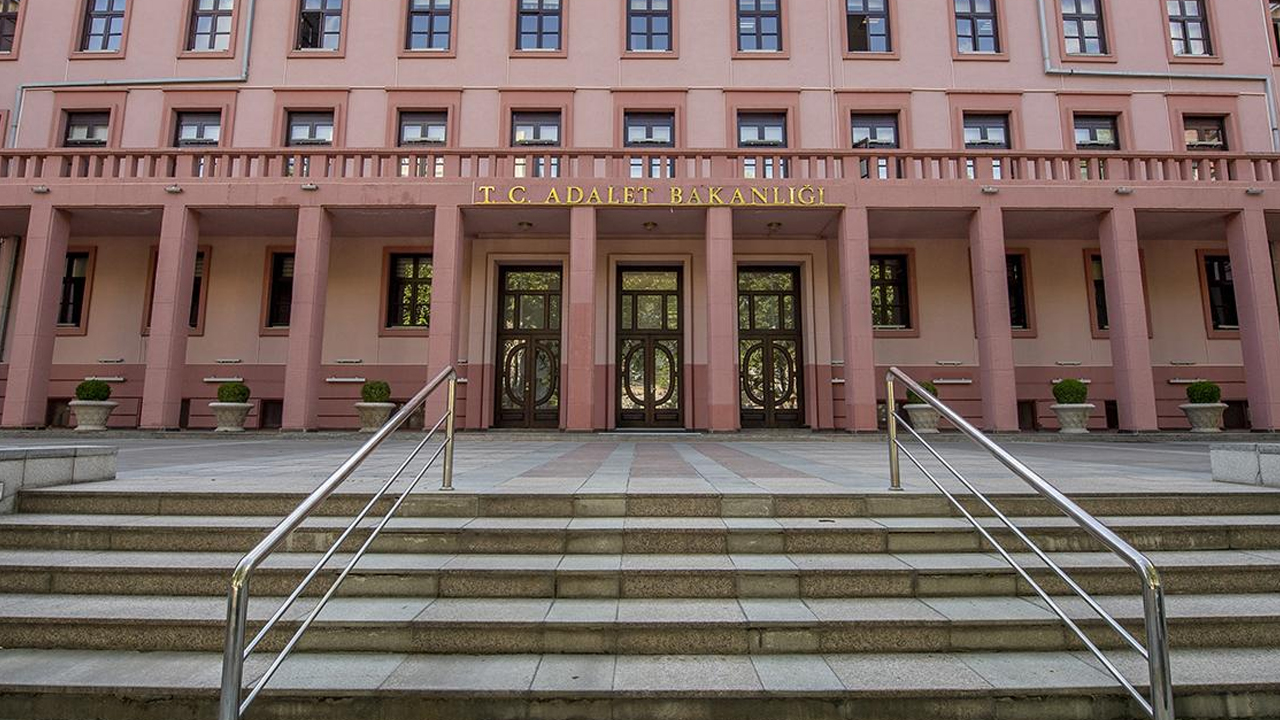 Adalet Bakanlığı’ndan 15 bin kişilik dev personel alımı hazırlığı