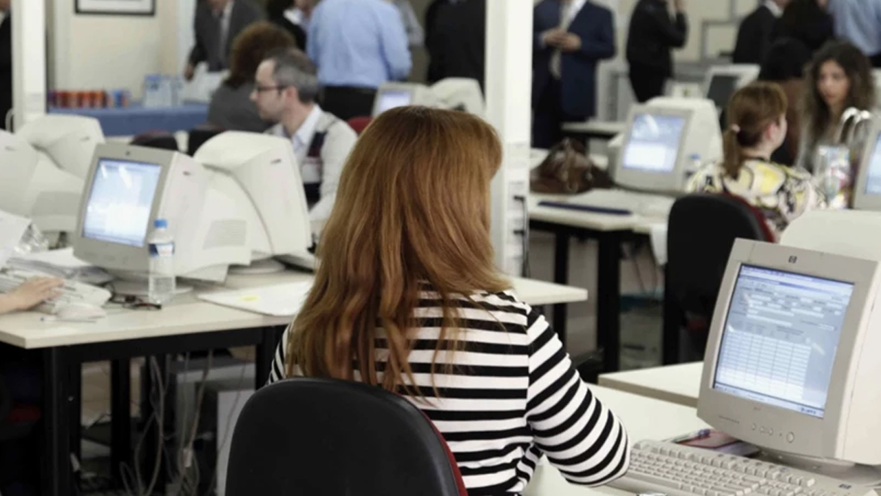 Kamuda sosyal medya “Fırtınası” kapıda: Memurlara ağır yaptırım, kimliksiz yorum dönemi bitiyor!