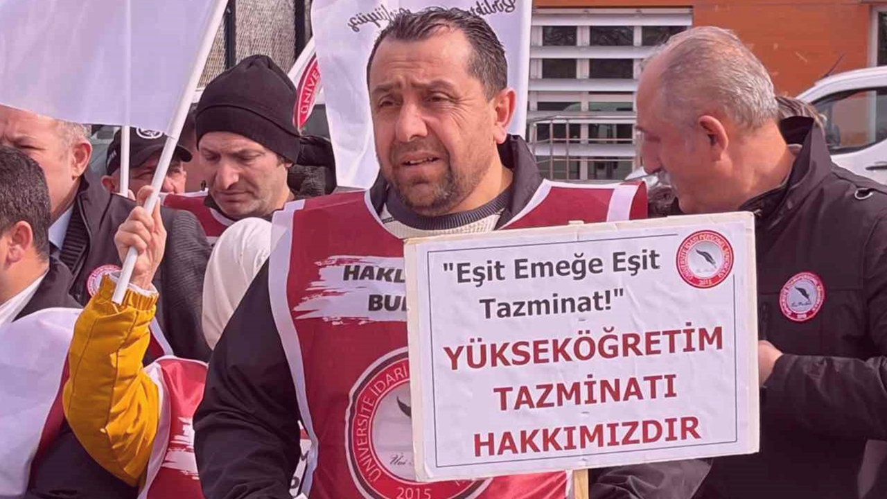 ÜNİPERSEN’den YÖK önünde “Tayin ve Tazminat” Çıkartması: “11 yıllık adaletsizlik son bulmalı!”
