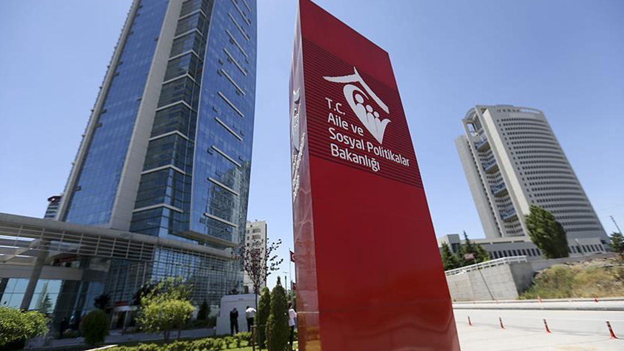 Bakanlık 24 bilişim personeli alacak: Başvuruda son gün