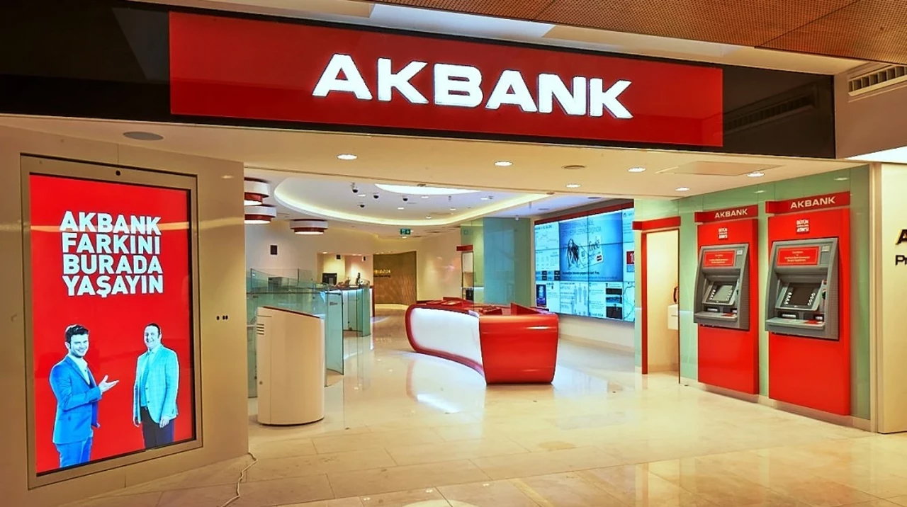 Akbank’tan dev alım hamlesi: 26 kadro için başvurular başladı