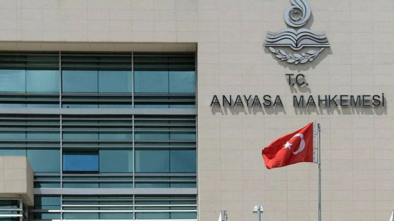 Milyonlarca emekli bu kararı bekliyordu: 8.077 TL seyyanen zam için AYM’den flaş adım