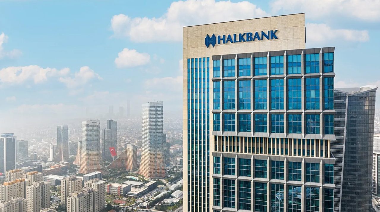 Evleneceklere müjde: Halkbank yeni konut kredisi kampanyasını başlattı!