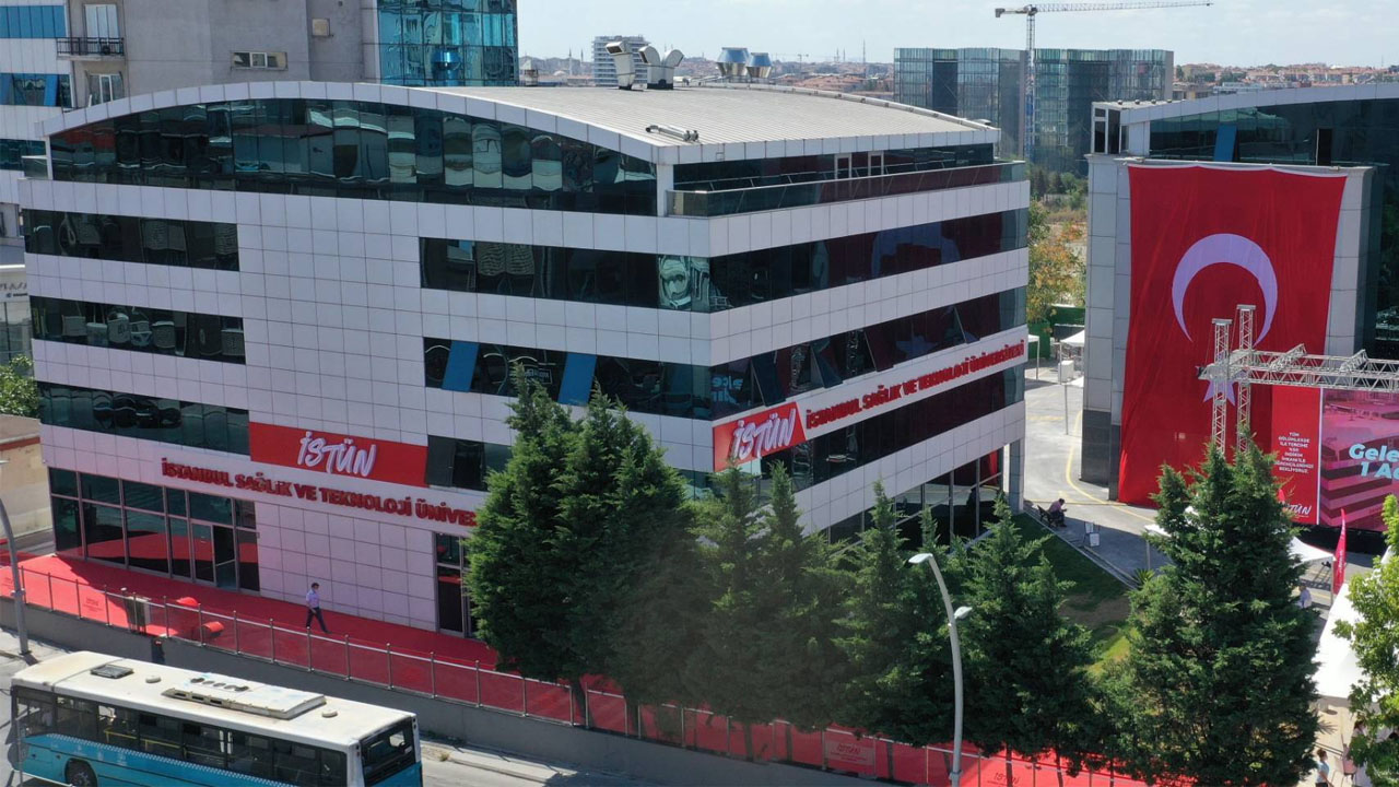 O üniversiteden akademik personel ilanı: Eczacılık Fakültesi için 10 öğretim üyesi alınacak