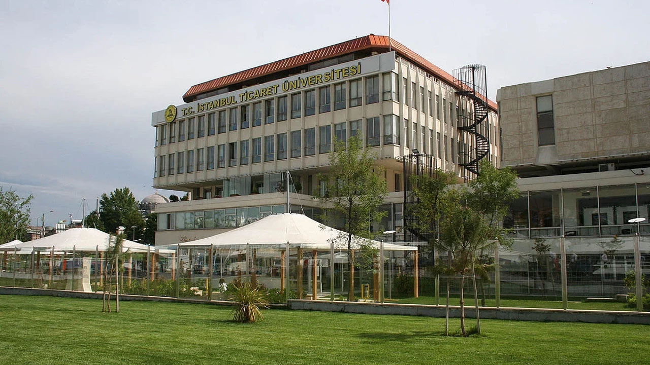 İstanbul Ticaret Üniversitesi çok sayıda öğretim elemanı alacak