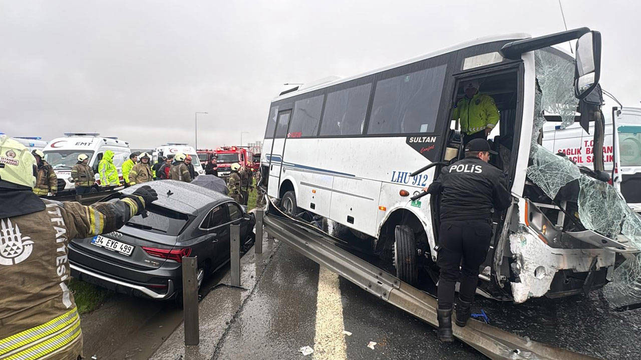 İstanbul’da polis servisi kazası! Şehit bilgisi değişti: Polis hayata döndürüldü