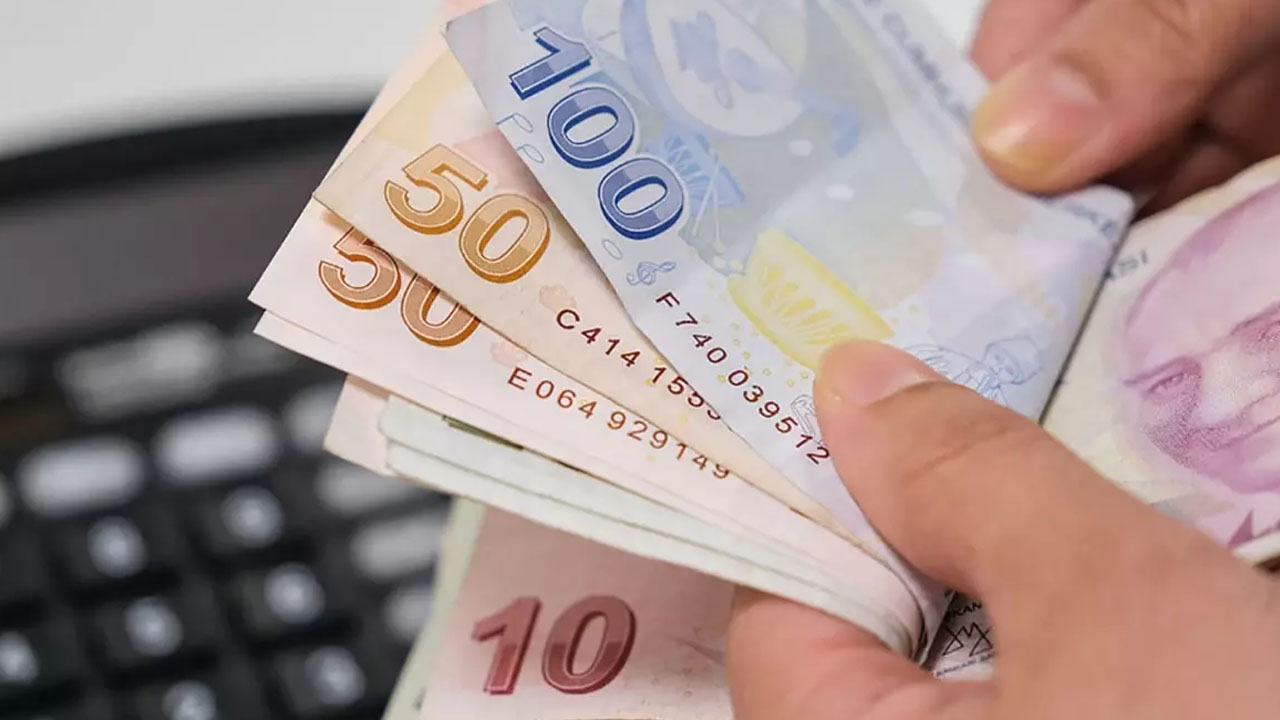 Kademeli emeklilikte umut arttı! SGK uzmanı 2027’yi  işaret etti