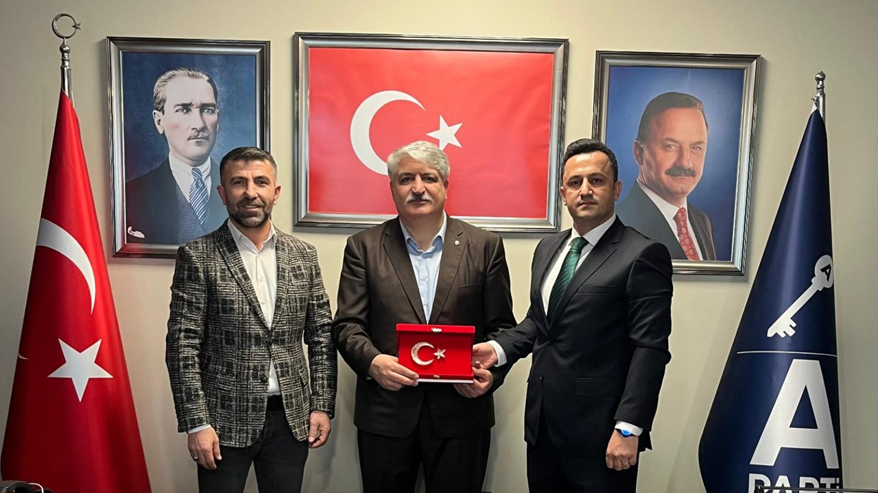 Kamu çalışanlarının gür sesi olacaklar: Kamu Teşkilatları Sendikası’ndan “büyük yürüyüş” ilanı!