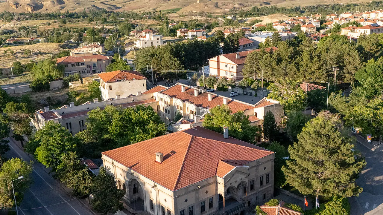 Üniversiteden çok sayıda akademik alım: Farklı bölümlere kadro açıldı