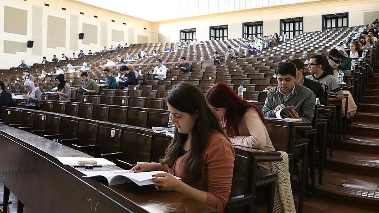 Öğrenci affı yeniden masada: Yüz binlerce kişiye üniversite yolu açılabilir