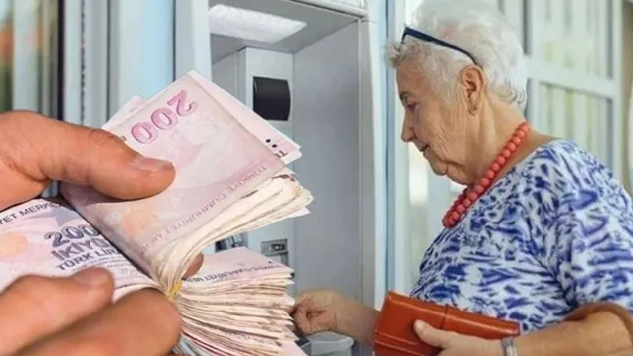 Emekli ve çalışanlara kritik detay: 3 maaş dönemi kime var, kime yok?